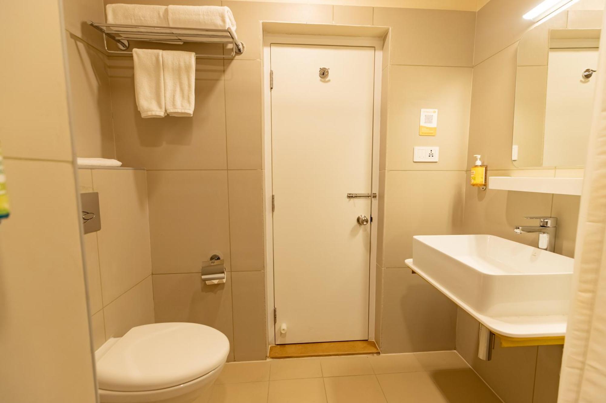 Bloom Hotel - Richmond Road Bangalore Oda fotoğraf